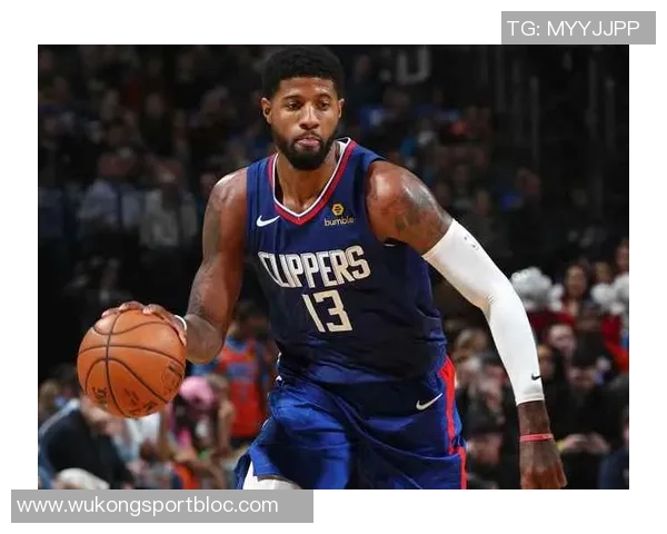 攻防兼备的保罗乔治半场表现出色贡献12分2板2助3断1帽