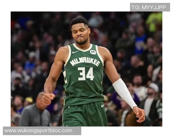 字母哥上半场表现平平仅得10分3板3助2断球队需更强支持